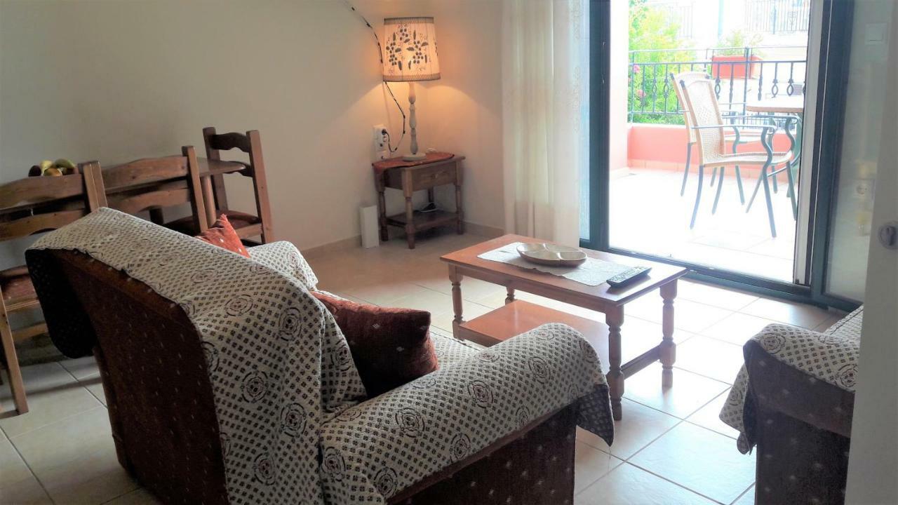 Giannos Apartments Agia Efimia Ngoại thất bức ảnh